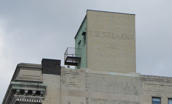 Faded Stearns sign