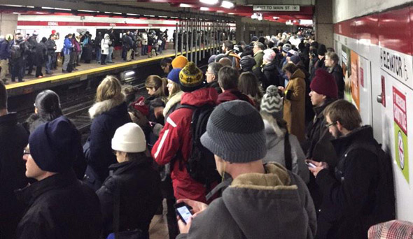 Dead Red Line at Park Street