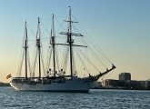 Juan Sebastián de Elcano coming into Boston Harbor