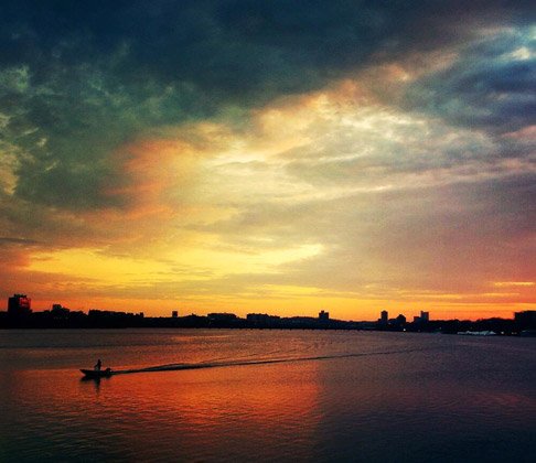 Sunset on an ice-free Charles River