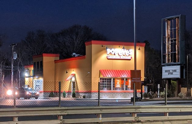 New Popeyes now open in West Roxbury