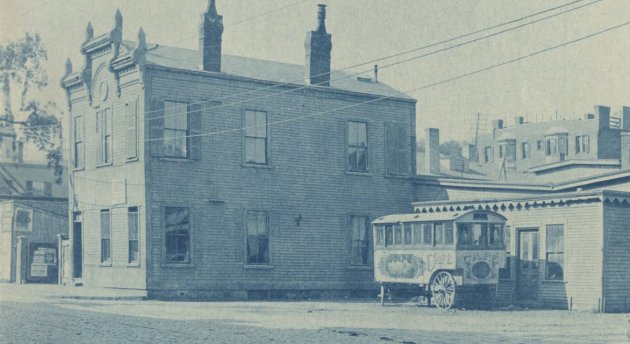 Dining cart on wheels in old Boston