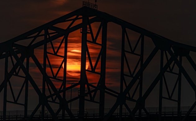 Sunset filtered through the Tobin and wildfire haze