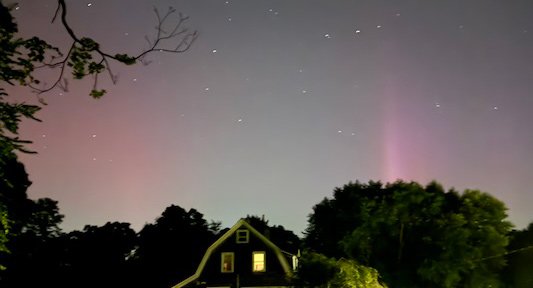 Aurora activity over North Attlleboro