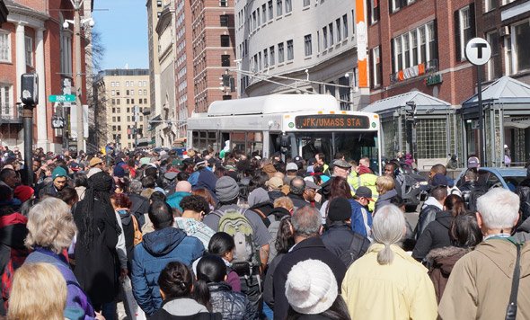 Shuttle bus on Red Line at Park Street