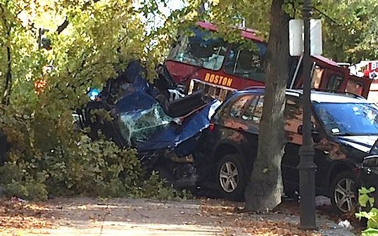 Crash at Commonwealth Avenue and Dartmouth Street