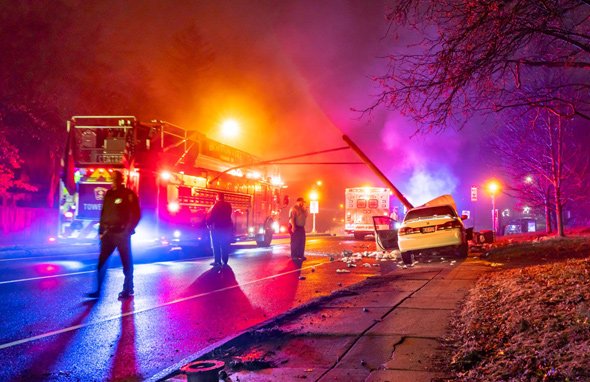 Single-car crash on Centre Street