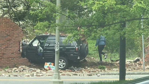 Car into wall in Cambridge