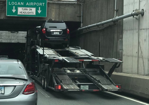 Stuck truck at entrance to Callahan Tunnel