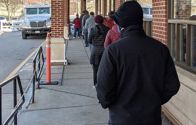 Line at the West Roxbury Roche Bros.