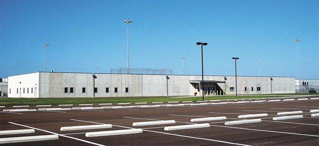 Federal prison in Mississippi