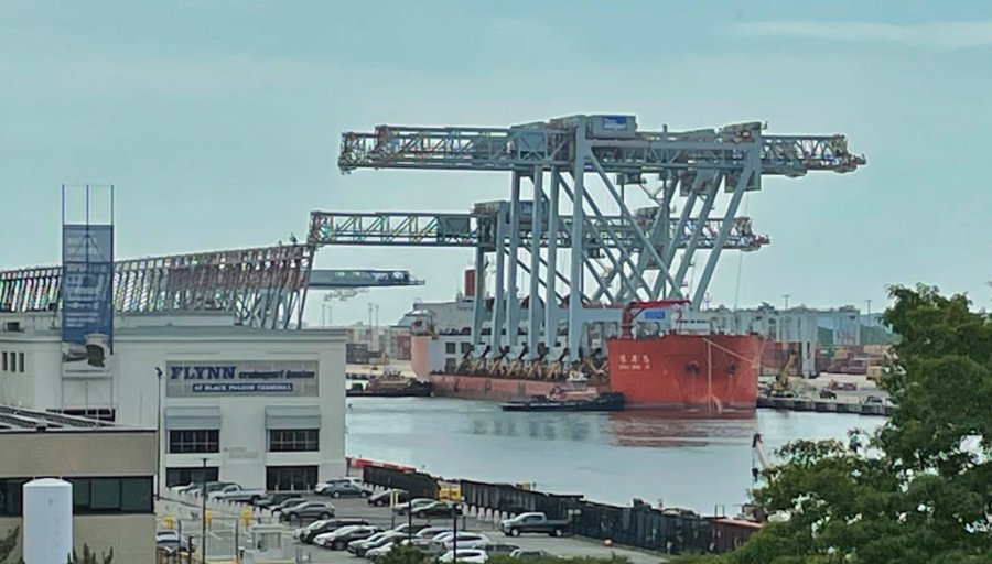 Giant cranes in Boston