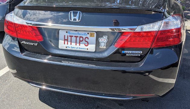 Car with HTTPS licence plate