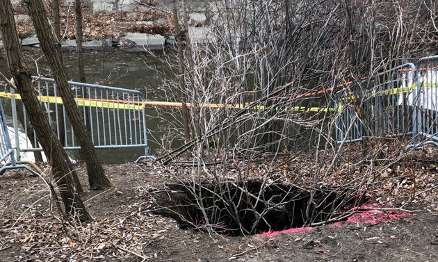 Muddy River sinkhole