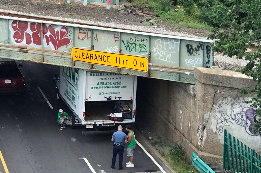 Stuck truck at the Grand Junction Bridge