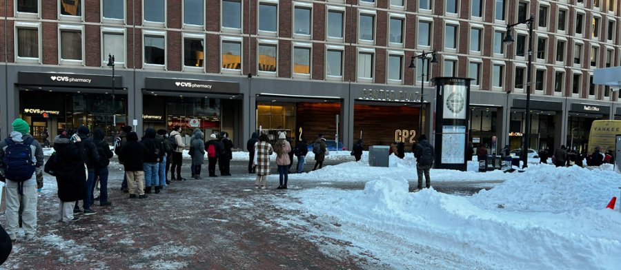 Line for a Blue Line bus replacement at Government Center