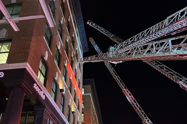 Boston Fire ladders up at 280 Congress St.