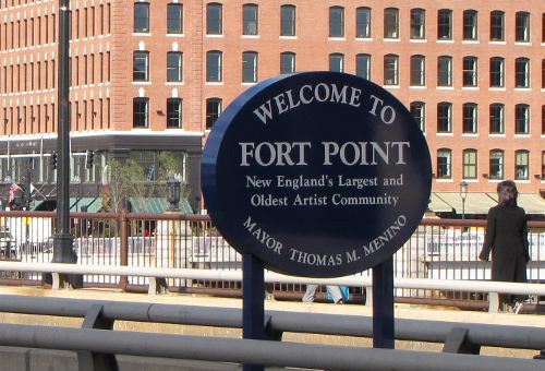 Fort Point Welcome sign points the wrong way