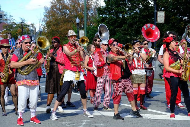 HONK!ers on the move