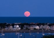 Moonrise over Hull