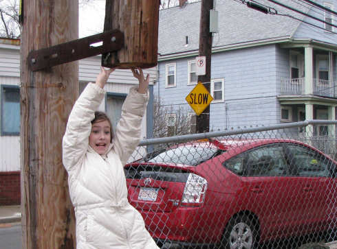 Yahhh! Get this pole offa me!