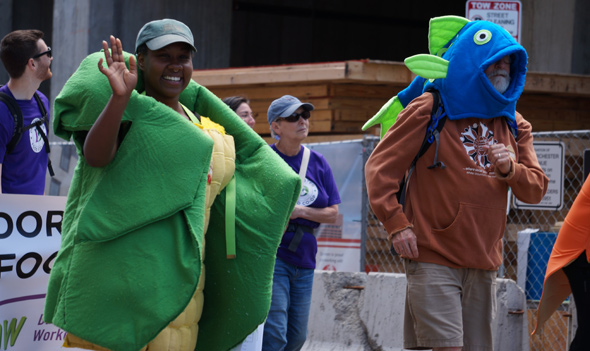 Corn-cob lady and fish-head guy