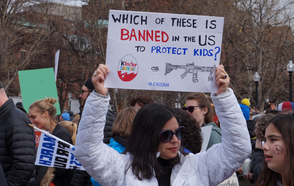 Tens of thousands march, rally for gun control, against the NRA ...