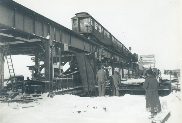 Train crossing the Charlestown Bridge